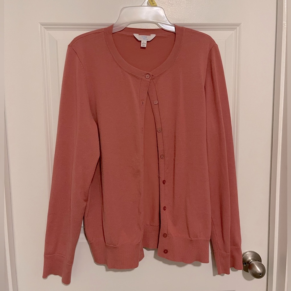 Time and Tru Crewneck Long-Sleeved Cardigan. Salmon, Size L (12-14).